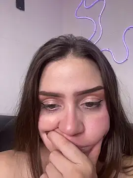 Chat +18 de Fitkitten ao vivo