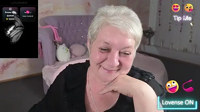 Chatroom XXX en direct de Poppy_Pulse