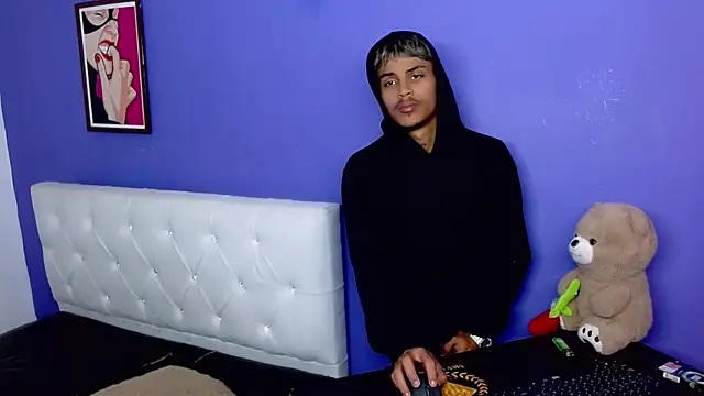 Angel_foxc13のライブXXXチャット