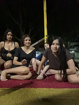 TheAlejandroDolls' Live XXX Chat