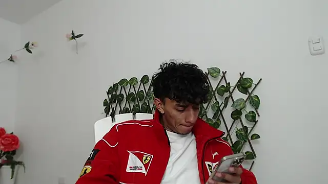Chat +18 de Sarabubbie ao vivo