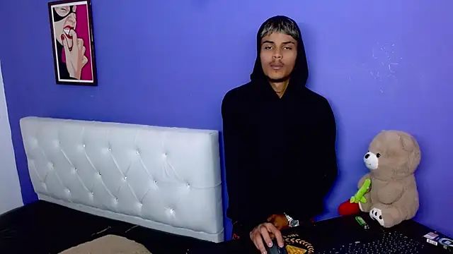 צ'אט XXX בשידור חי של Angel_foxc13