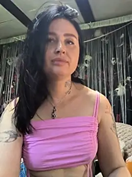 Chat +18 de KikiXRed ao vivo