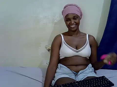 Sierra_queen Adlı Modelin Canlı XXX Sohbeti