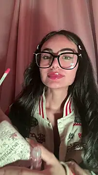 Chat +18 de _Lucycherry ao vivo