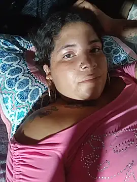 Chat +18 de VictoriaBonett ao vivo