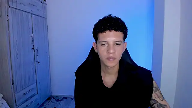 tylerrnova Live XXX Chat