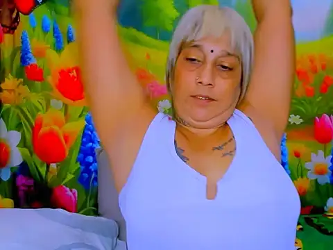 Chat +18 de indianroxy ao vivo