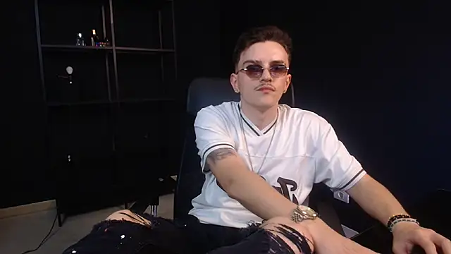 FelixStarkk 现场XXX聊天