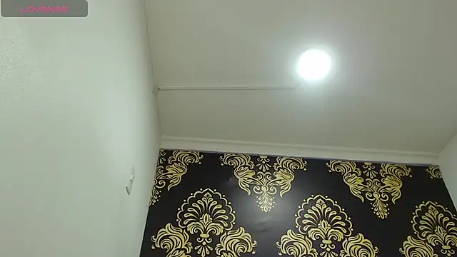 Chat +18 de BigBoobs_Goddess ao vivo