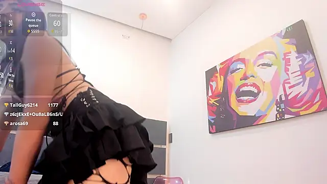 Thali_a – Naživo XXX chat
