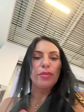 Chat +18 de KimKelly13 ao vivo