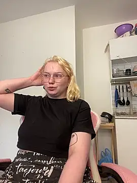 soft_focus Live XXX Chat