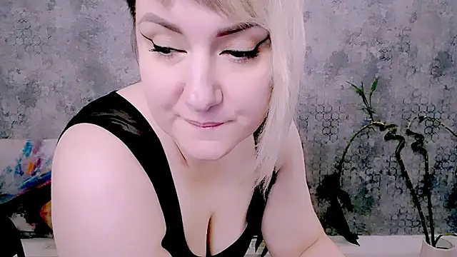 Chat +18 de Djullia ao vivo