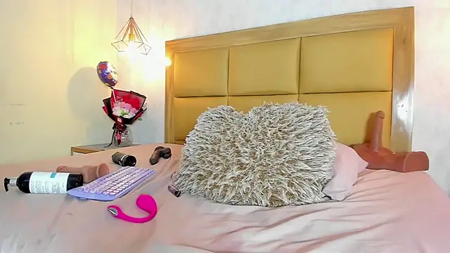 Chat +18 de KEIMIRICCI ao vivo