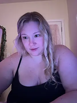 Chat XXX en directo de PiggyRose