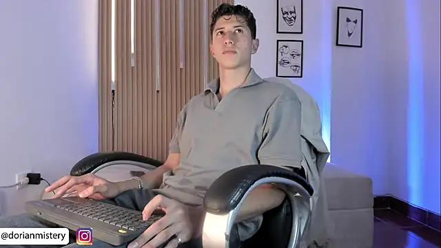 Вебкам-шоу Dorianmistery2322_