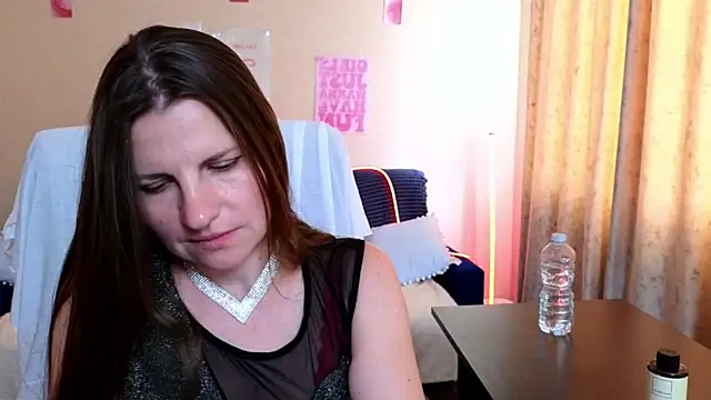 Онлайн чат XXX Mirabelle_Velvet