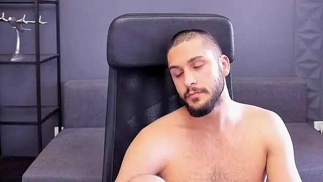 TroyWadee live XXX chat
