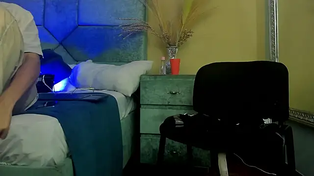 NoaahTylor live XXX chat