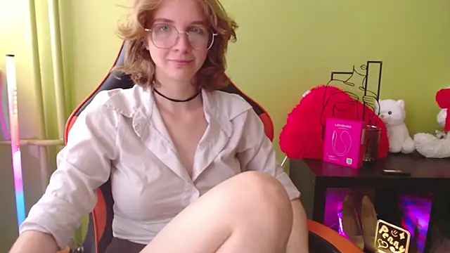 צ'אט XXX בשידור חי של juicyPenny