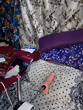 HOTTY-TINA's Live XXX Chat
