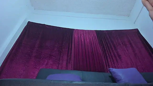 XXX chat uživo modela WhyNotDestroy