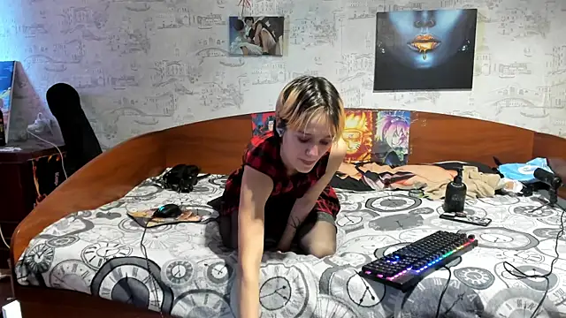 Chat +18 de KagamiTayga ao vivo