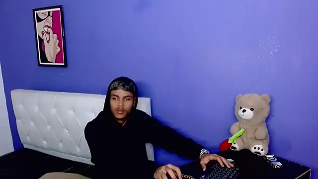 Angel_foxc13 Adlı Modelin Canlı XXX Sohbeti