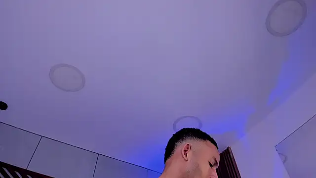 XXX chat uživo modela B_Wild