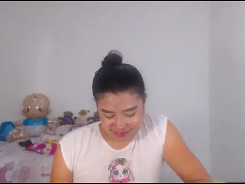 Chat +18 de katrinawillff ao vivo