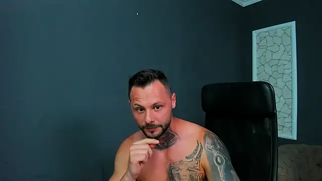 Czat XXX na żywo – BrianHunts