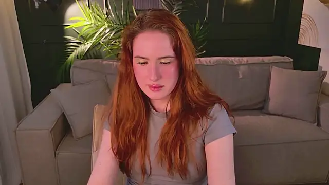 ChloeAster live XXX chat