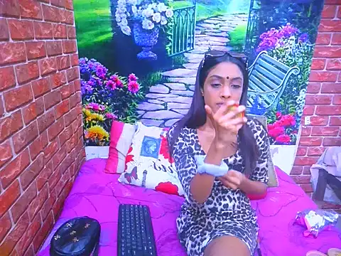 Онлайн чат XXX IndianPretty14u2Luv