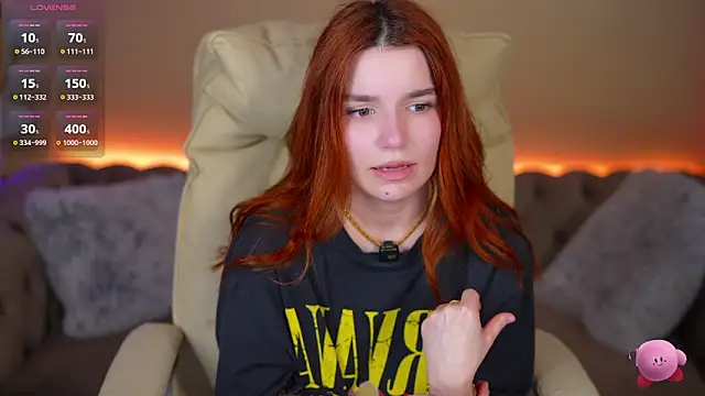 XXX chat uživo modela RedShinee