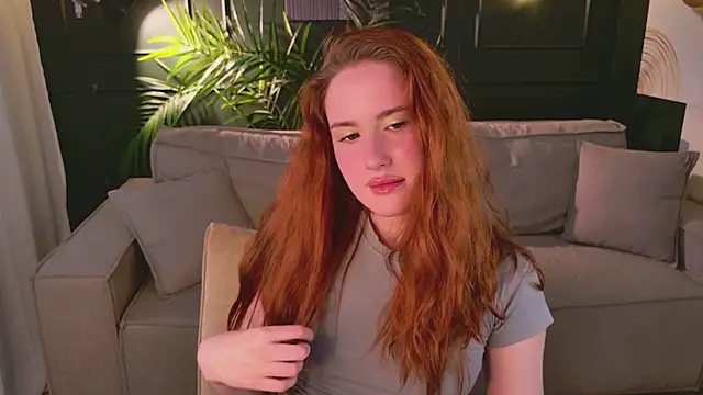 ChloeAster's Live XXX Chat