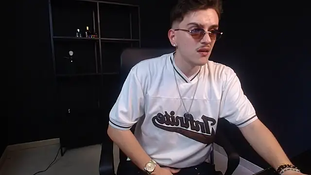 FelixStarkk – Live XXX-chat