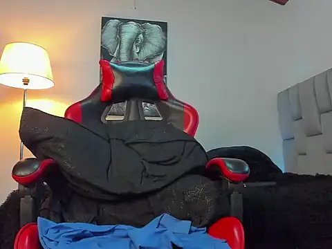 Chat +18 de Kael_Stone ao vivo
