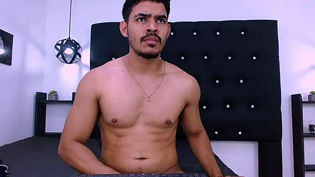 Chat +18 de Dannesh_ ao vivo