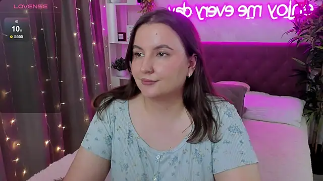Chat XXX en directo de FeralPeach