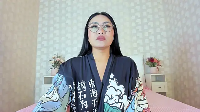NatsumiHun's Live XXX Chat