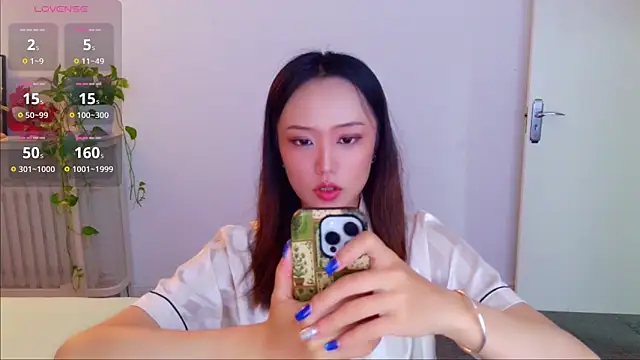 yufenna 现场XXX聊天