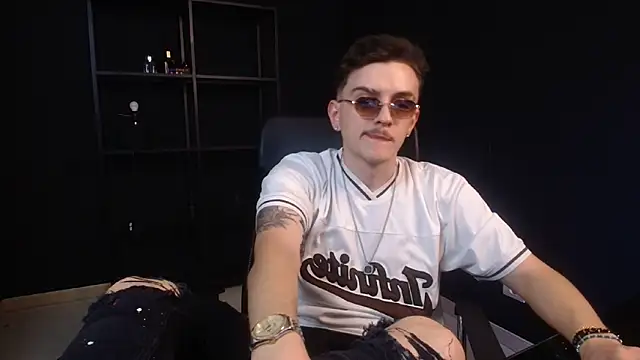 FelixStarkk Chat XXX live