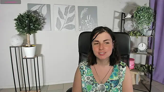 MartaEdams' Live XXX Chat