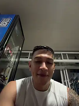 OliverWest04's Live XXX Chat