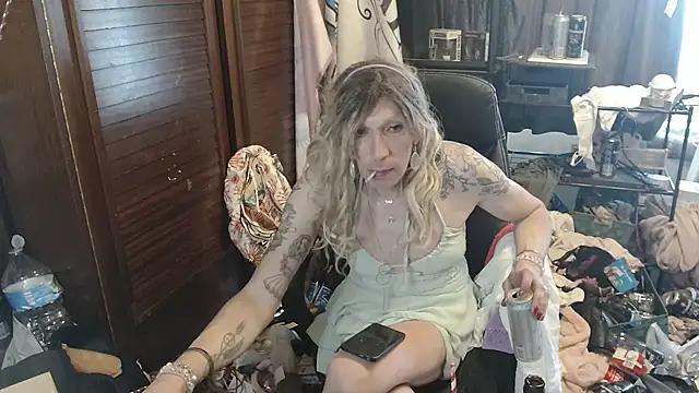 Ombeline1 Chat XXX in diretta