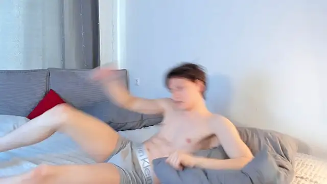 צ'אט XXX בשידור חי של gilded_trace