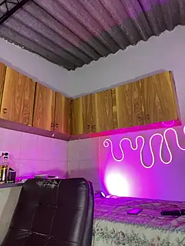 violeta_E_のライブXXXチャット