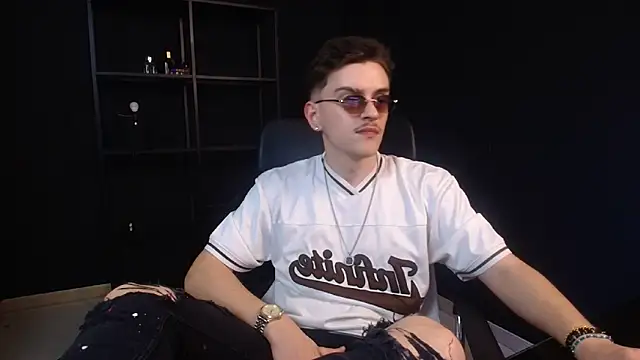 FelixStarkk – Live XXX-chat