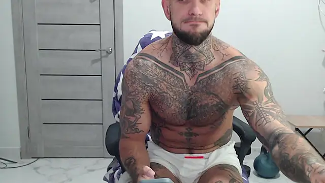 Czat XXX na żywo – maxi_foxxx